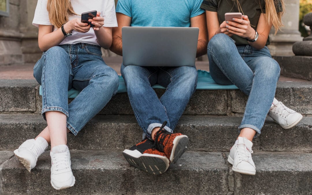 Healthy Technology Use for Preteens and Teens